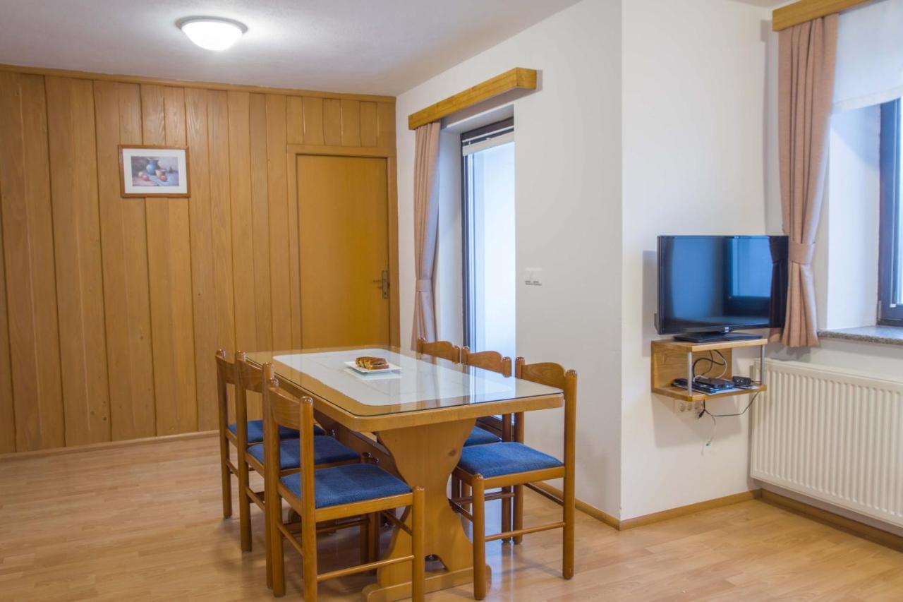 Apartments Pri Marjetki Cerkno Ngoại thất bức ảnh